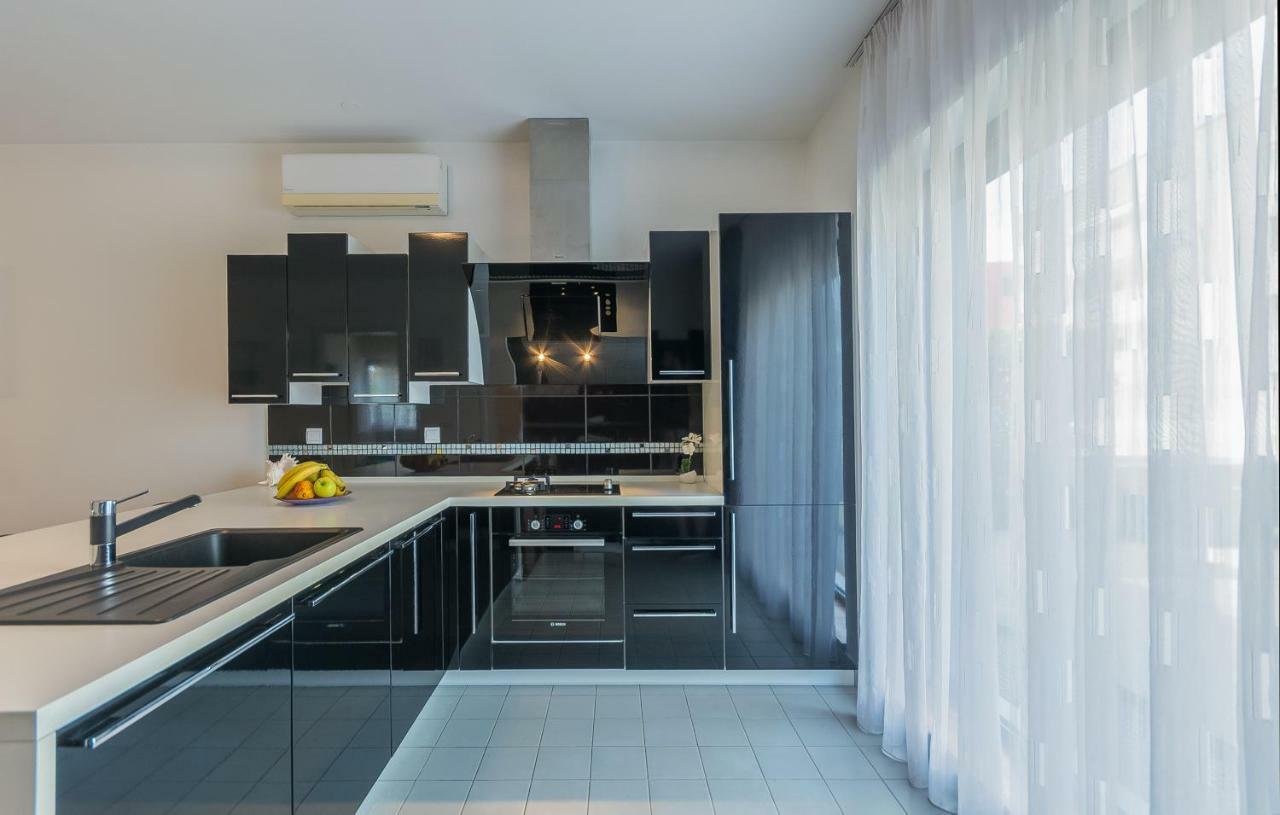 Luxury Apartment Lella Rovinj Buitenkant foto