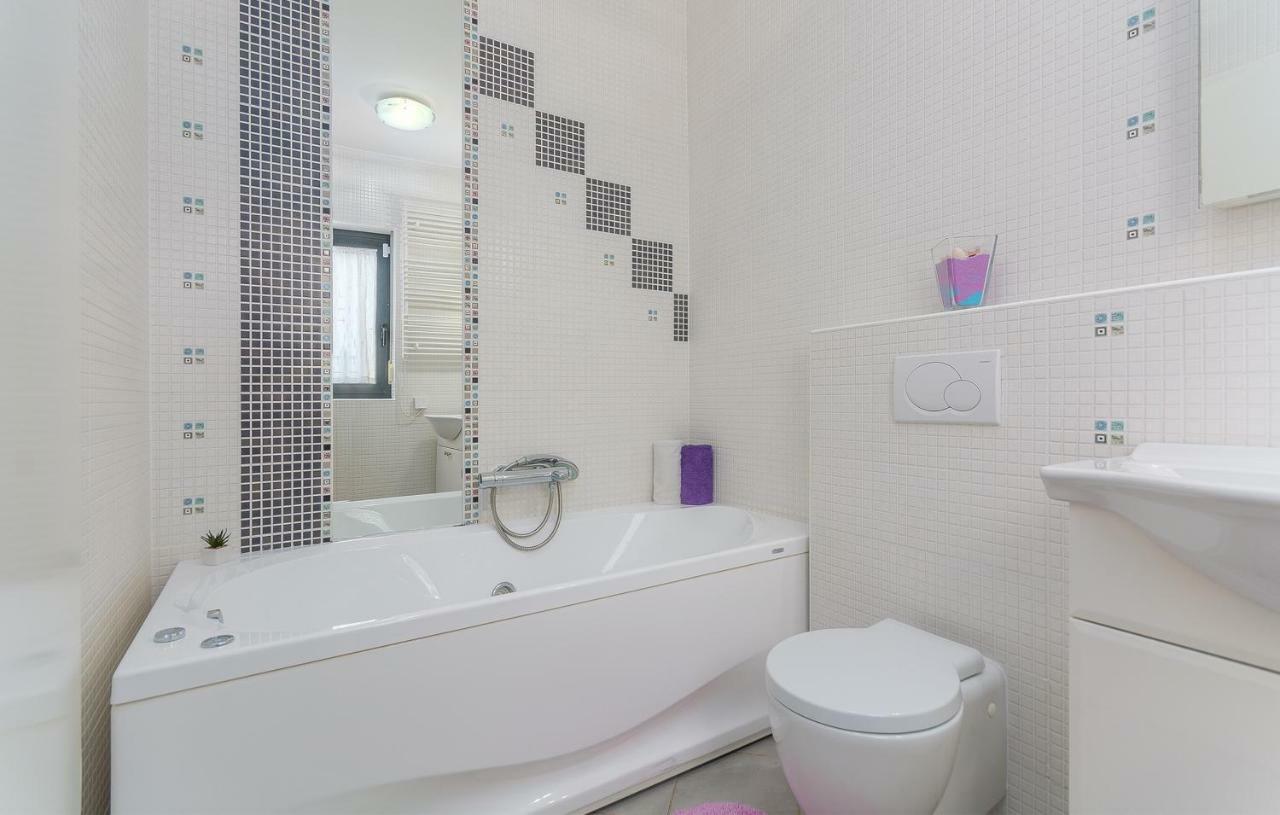 Luxury Apartment Lella Rovinj Buitenkant foto